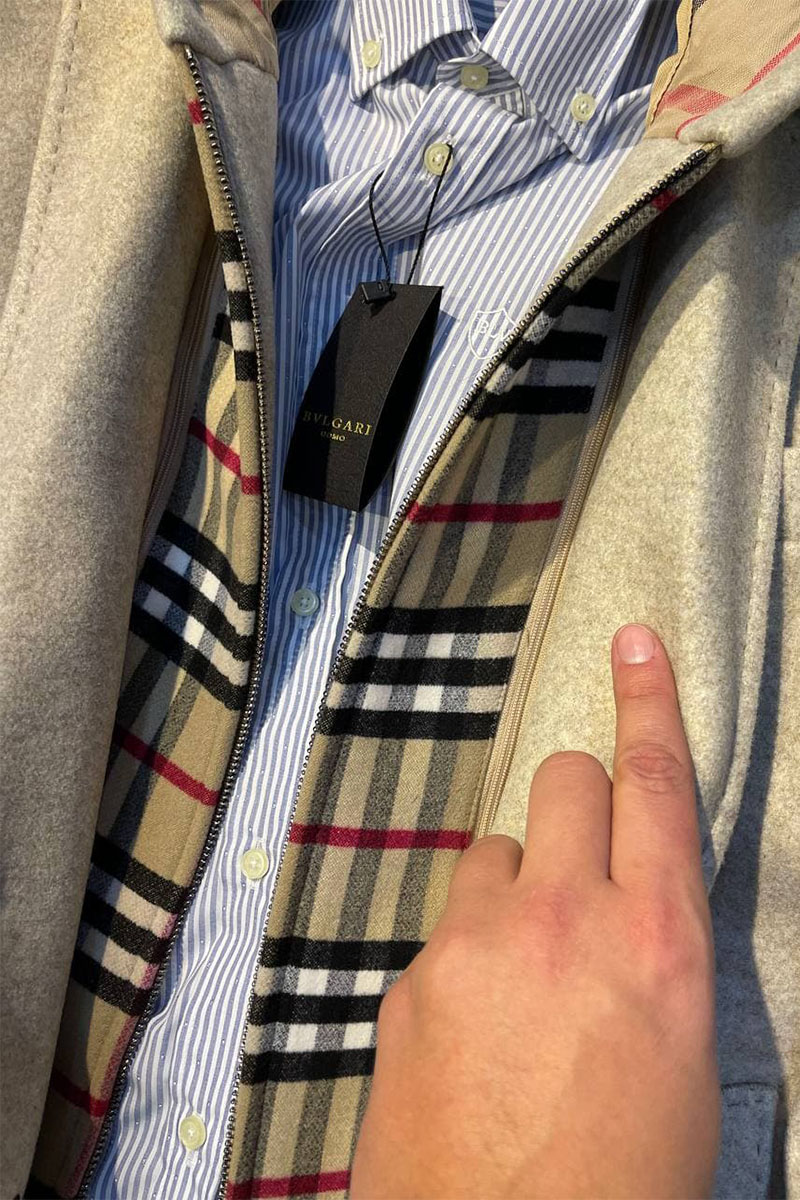 Burberry Бежевое мужское пальто London England logo-embroidered