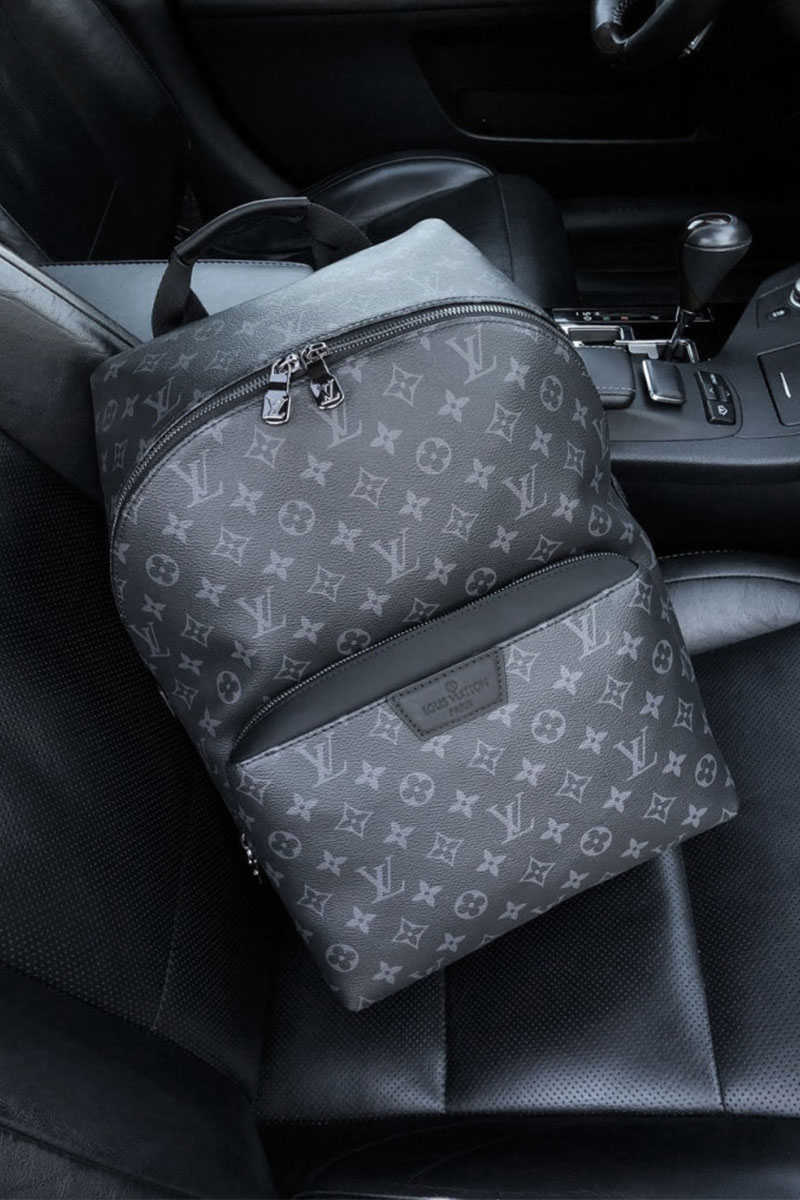 Lоuis Vuittоn Кожаный рюкзак Discovery Monogram Eclipse 37х40х20 см