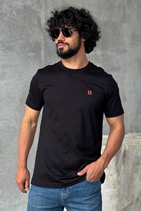 Футболка чёрного цвета H embroidered