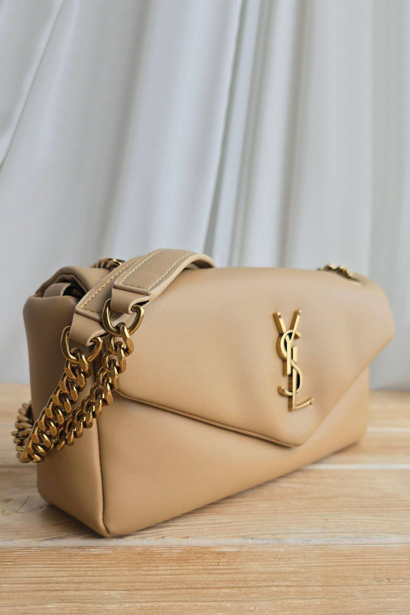 Yves Saint Laurent Кожаная сумка Calypso 24x11 см