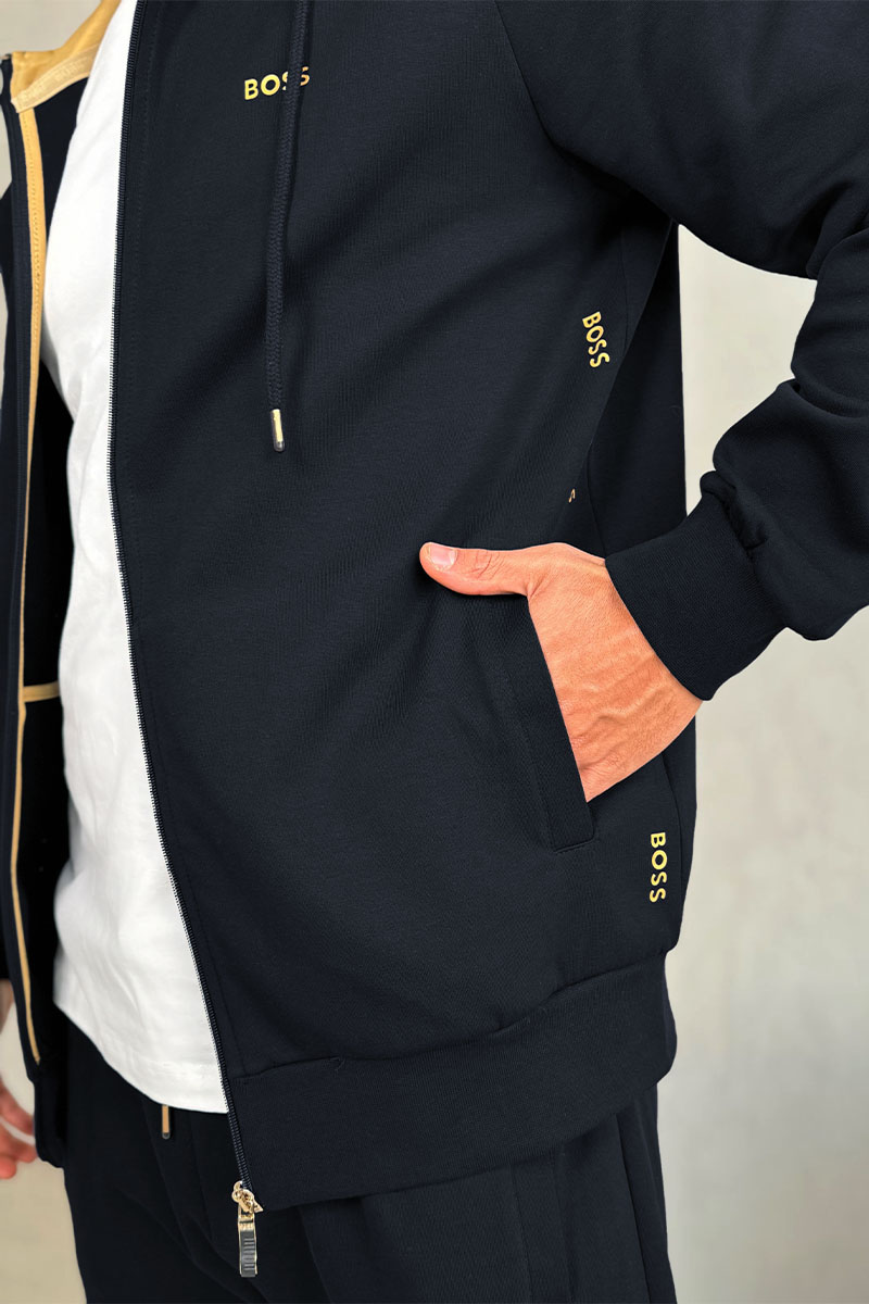 Hugо Воss Мужской тёмно-синий костюм