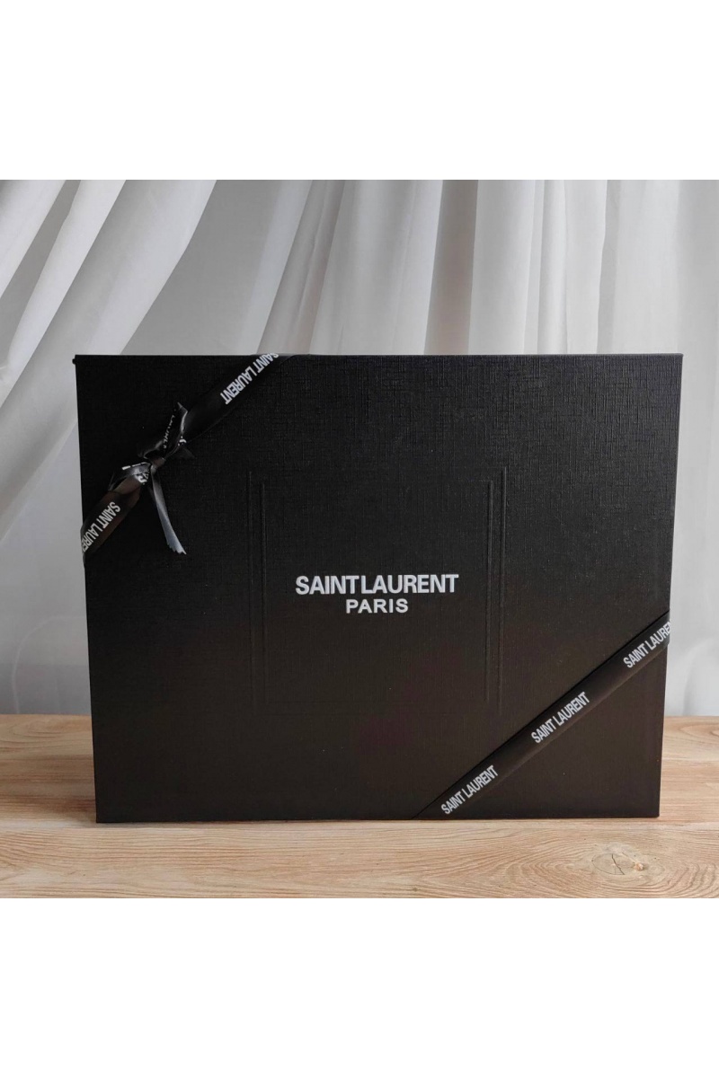 Yves Saint Laurent Кожаная сумка Niki Medium Black 28x21 см