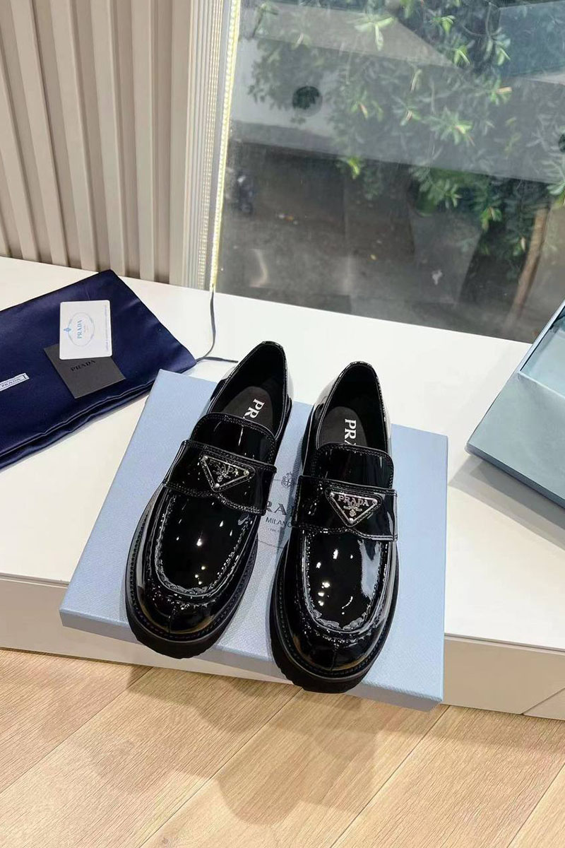 Prada Женские кожаные лоферы Premium - Black