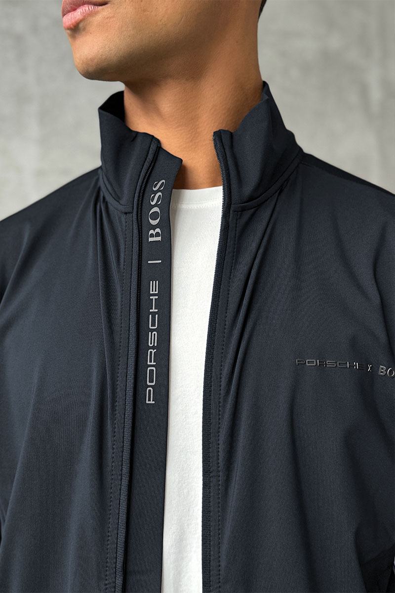 Hugо Воss Мужской спортивный костюм цвета антрацит Porsche