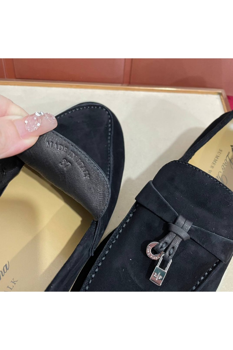 Loro Piana Женские замшевые лоферы Summer Charms Walk premium