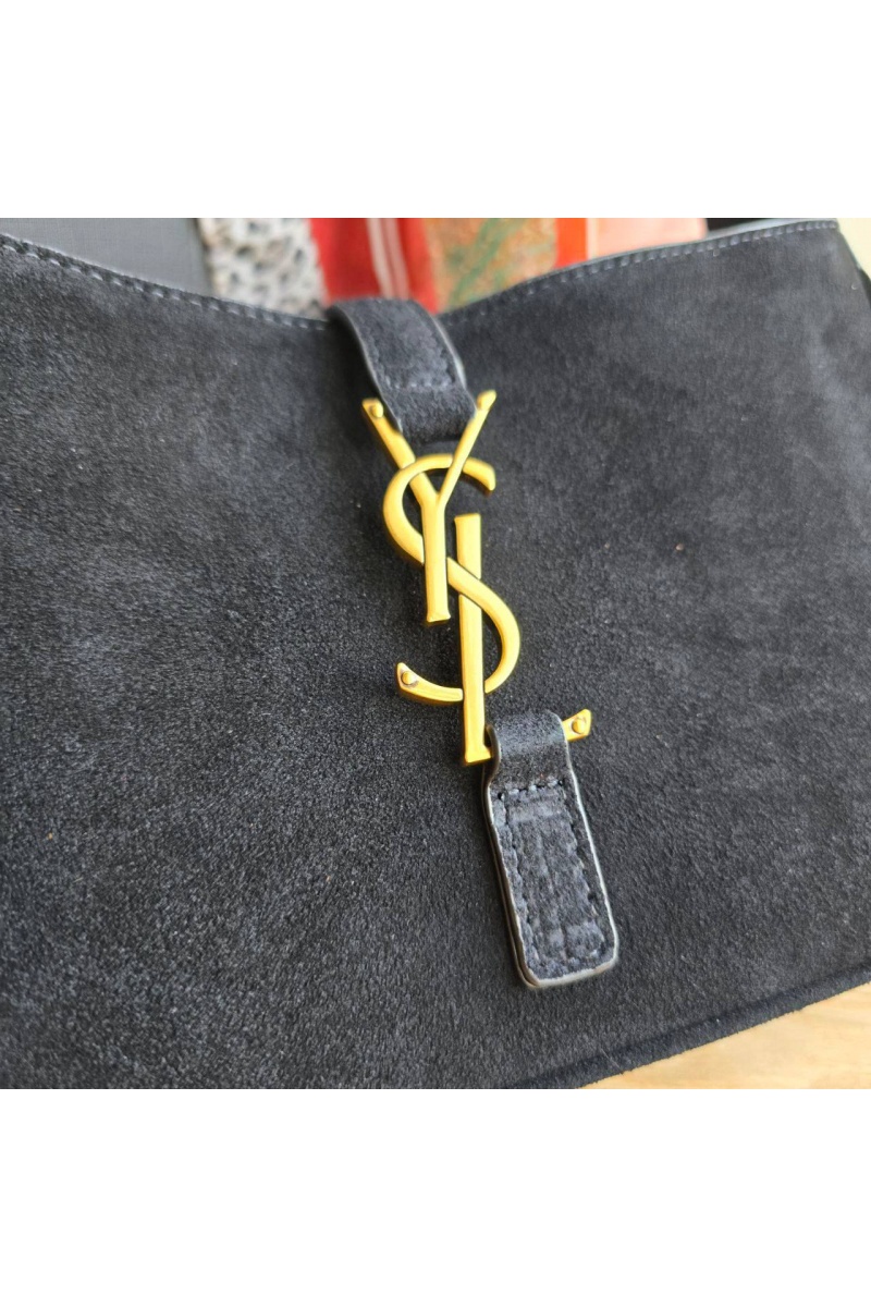 Yves Saint Laurent Женская чёрная замшевая сумка 25x13 см