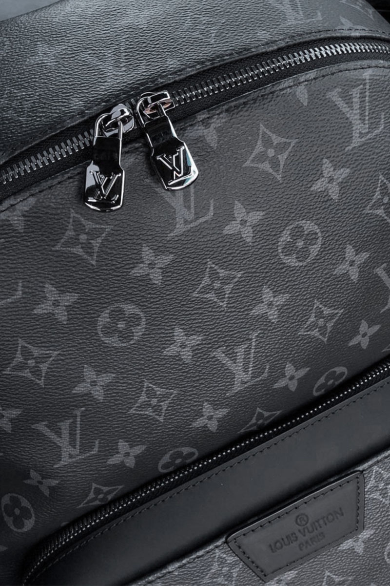 Lоuis Vuittоn Кожаный рюкзак Discovery Monogram Eclipse 37х40х20 см