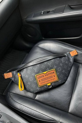 Кожаная сумка на пояс Discovery Monogram Eclipse 37х14х13 см