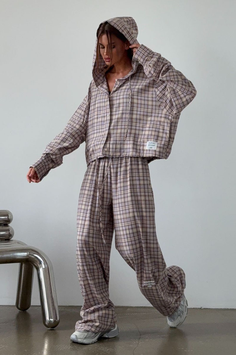 Designer Clothing Женский костюм бежевого цвета Acne