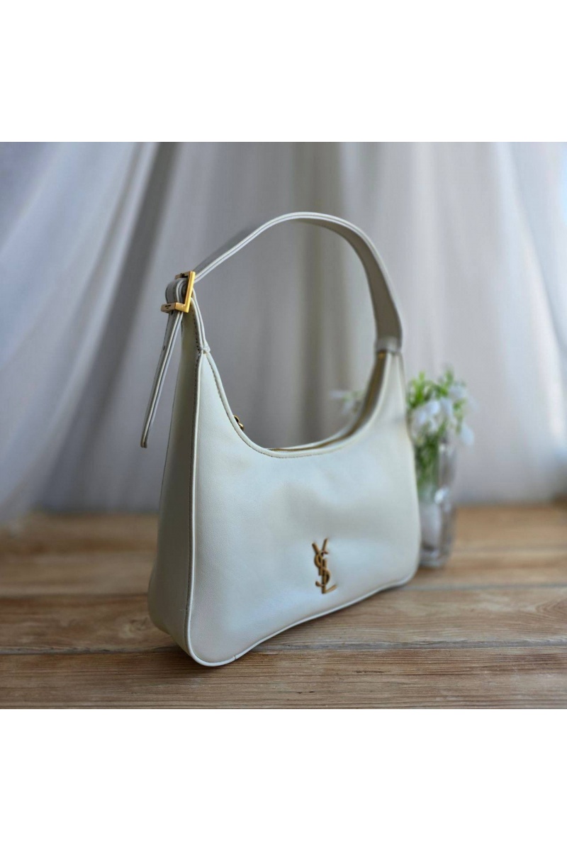Yves Saint Laurent Кожаная сумка Calypso Mini 25x14 см