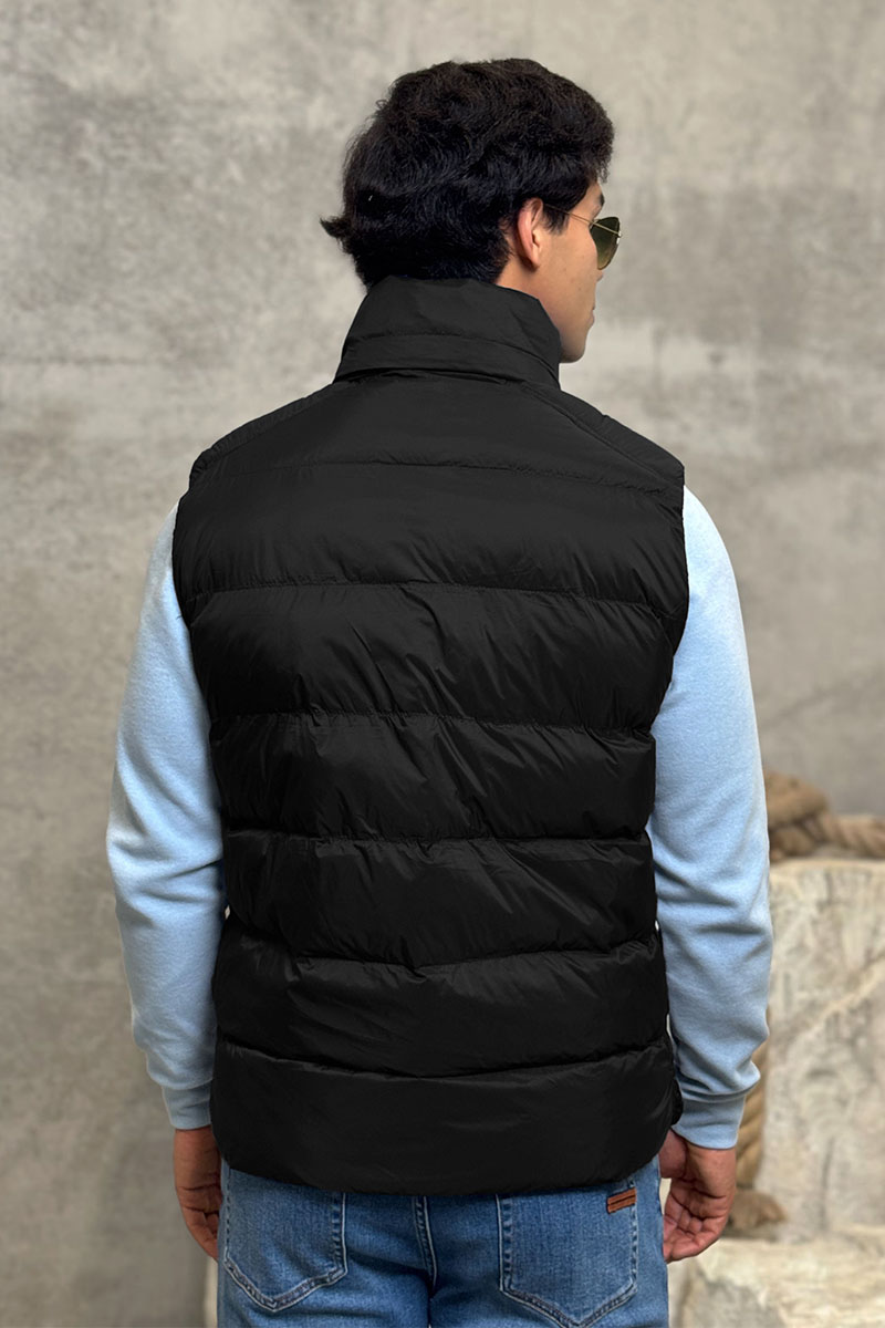 Moncler Чёрный жилет Herniaire logo-patch 