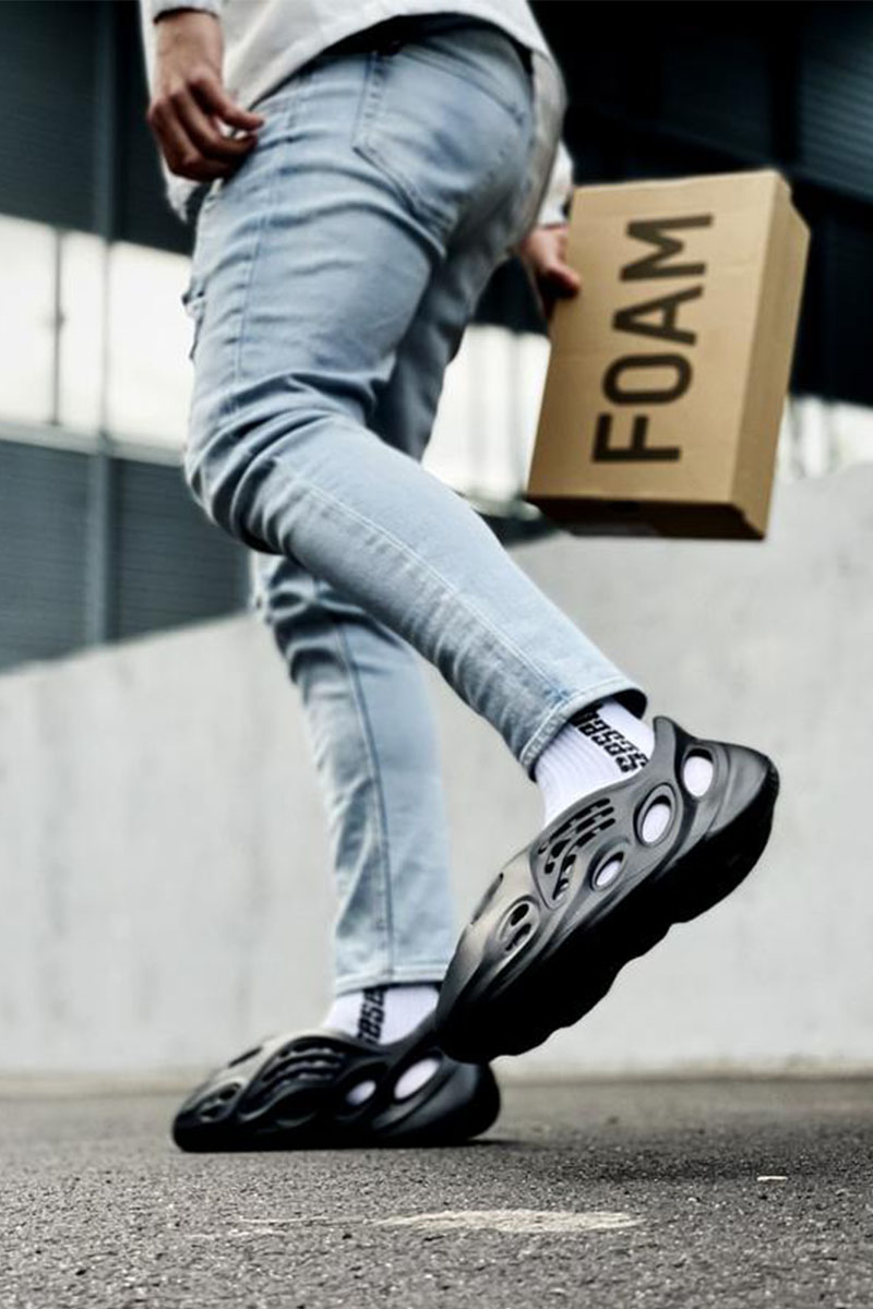 Adidas Кроссовки Yeezy Foam Runner - Black