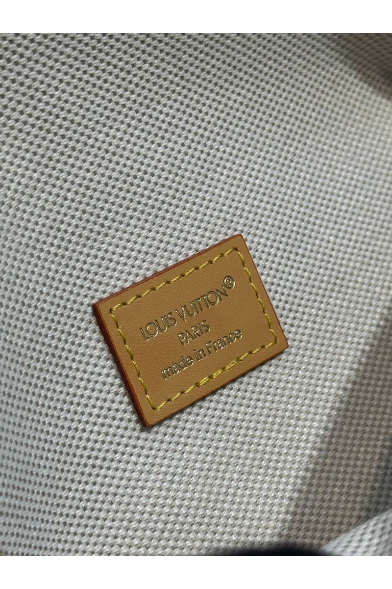 Lоuis Vuittоn Кожаная сумка Rush Bumbag premium 30x15x8 см