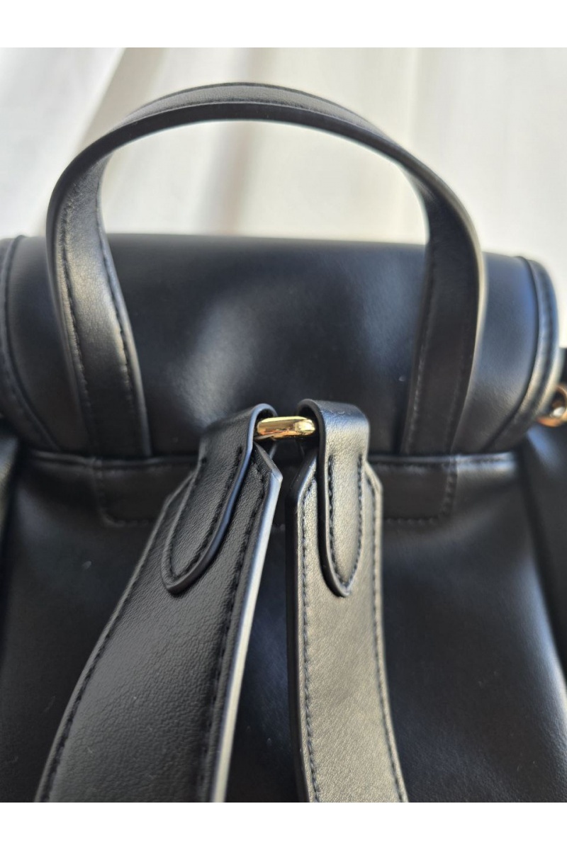 MIU MIU Кожаный рюкзак 30x25 см - Black