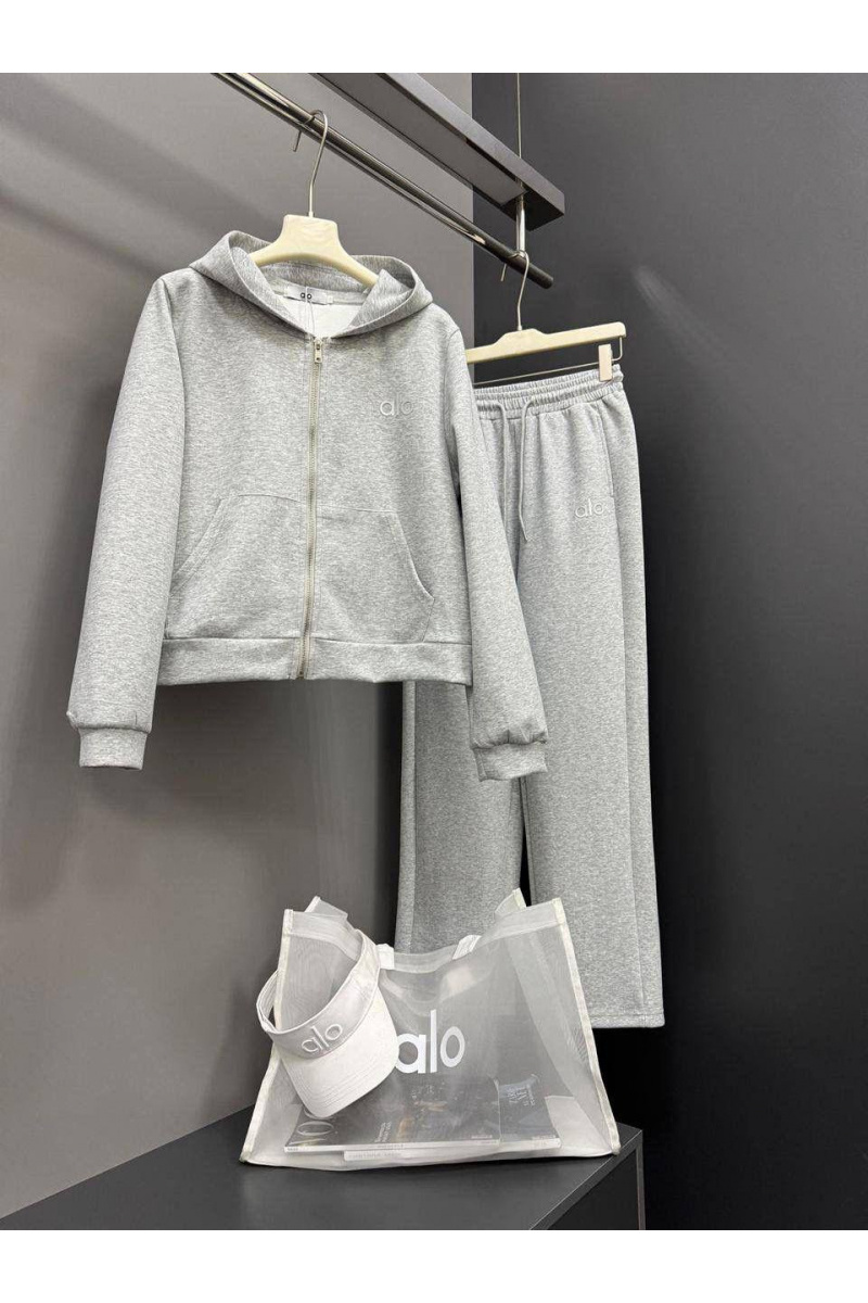 Designer Clothing Женский серый костюм Alo premium