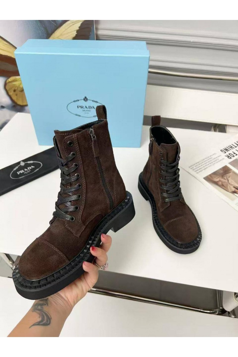 Prada Женские замшевые ботинки 