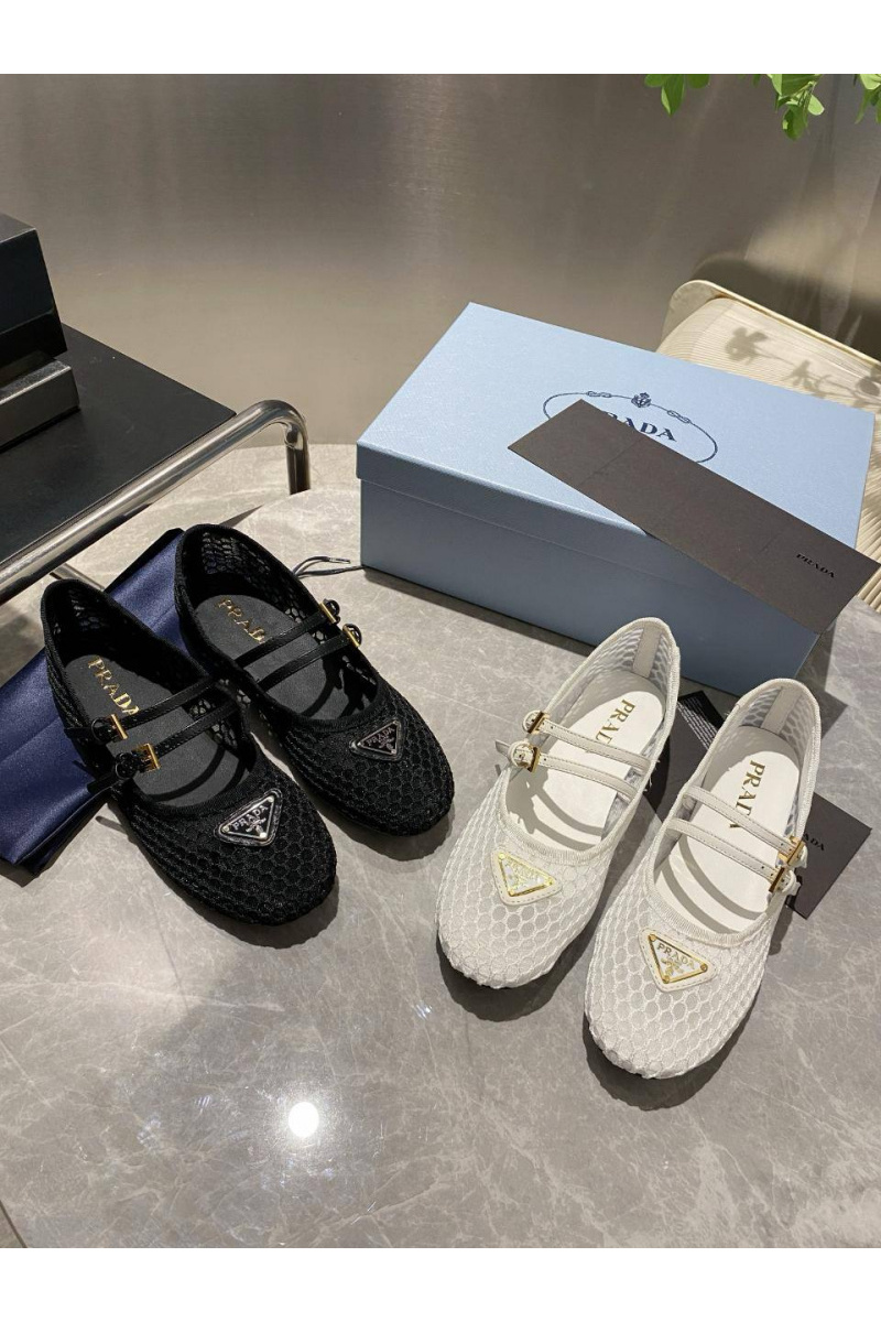Prada Женские сетчатые балетки чёрного цвета