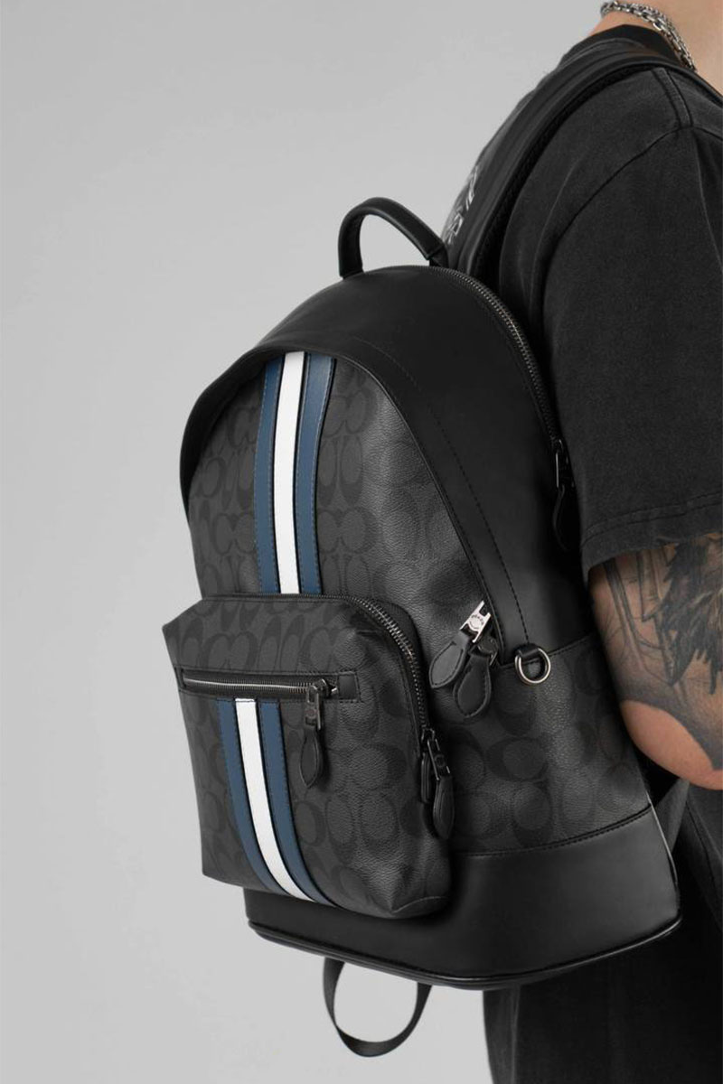 Coach Кожаный рюкзак Coach monogram 39x30 см