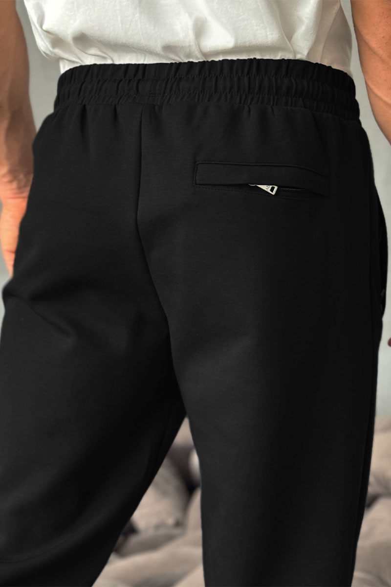 Emporio Armani EA7 Спортивные штаны logo-embroidered - Black