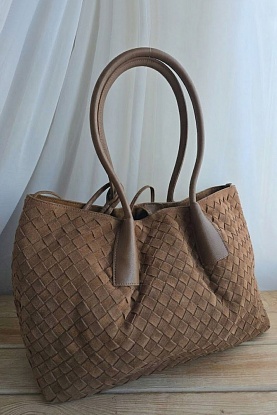 Замшевая сумка intrecciato 42x26