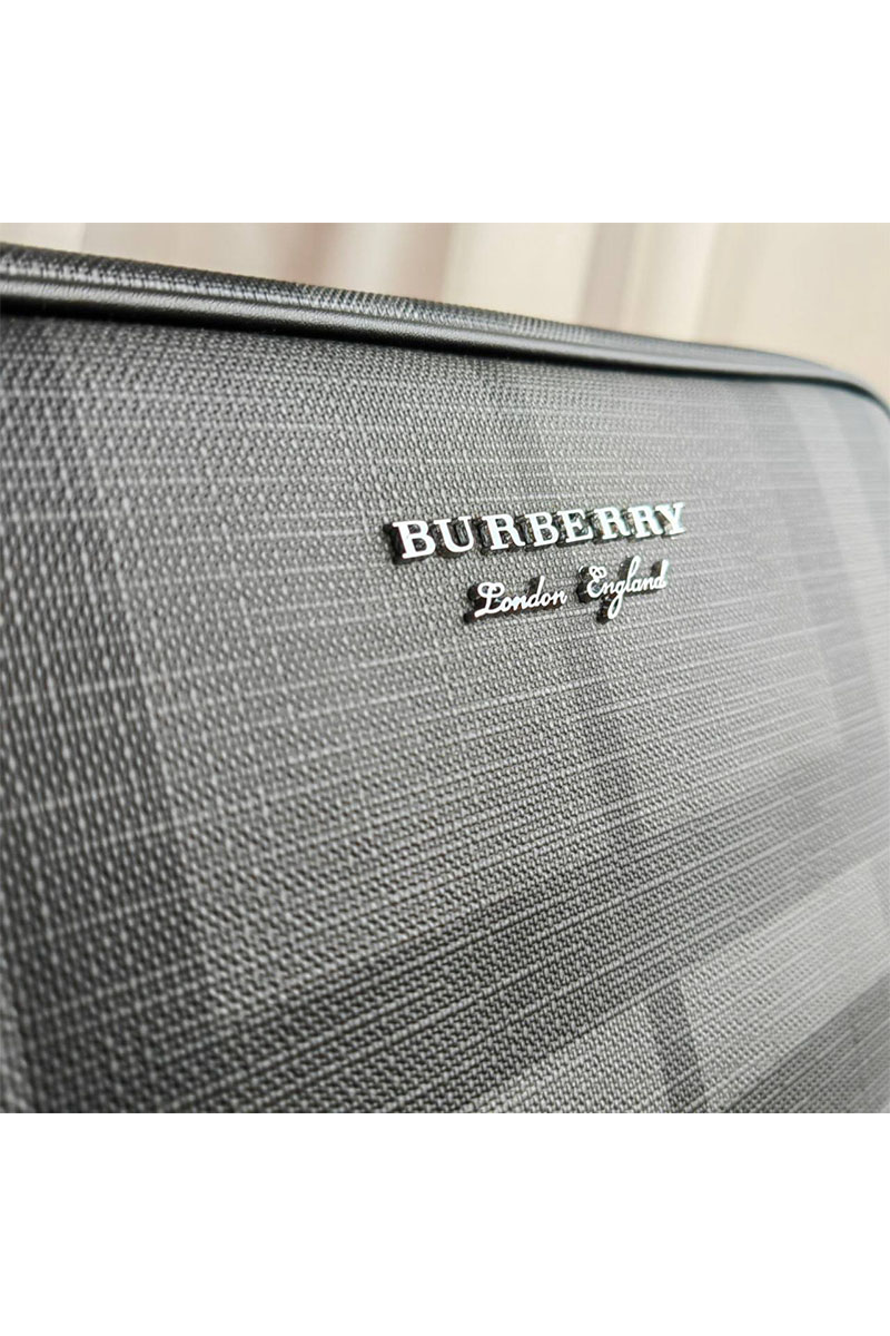 Burberry Кожаная сумка Muswell 22x17 см