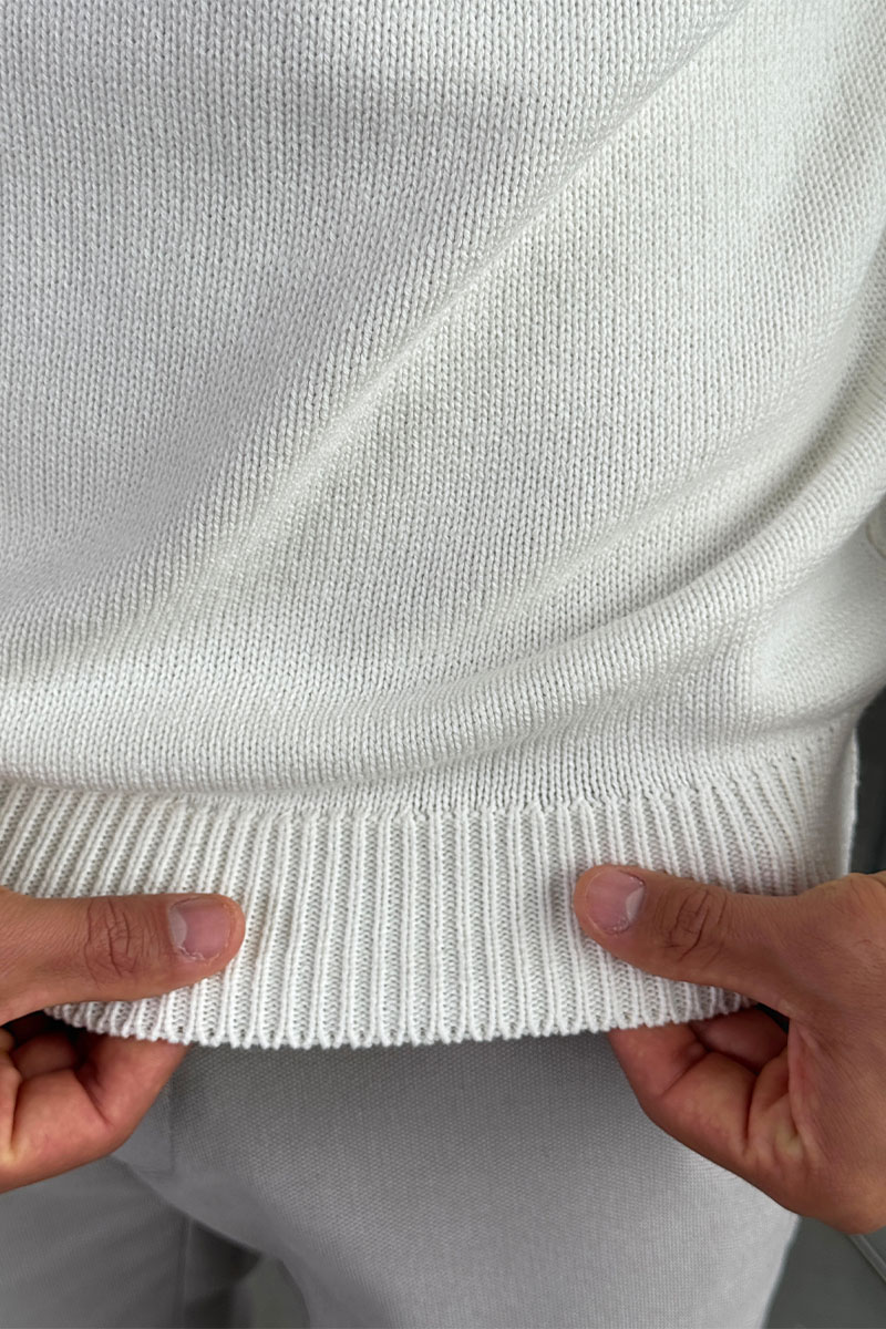 Loro Piana Мужской свитер белого цвета 