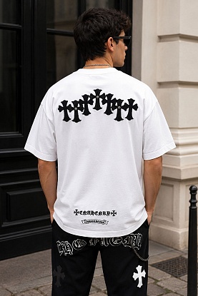 Белая оверсайз футболка Gothic logo