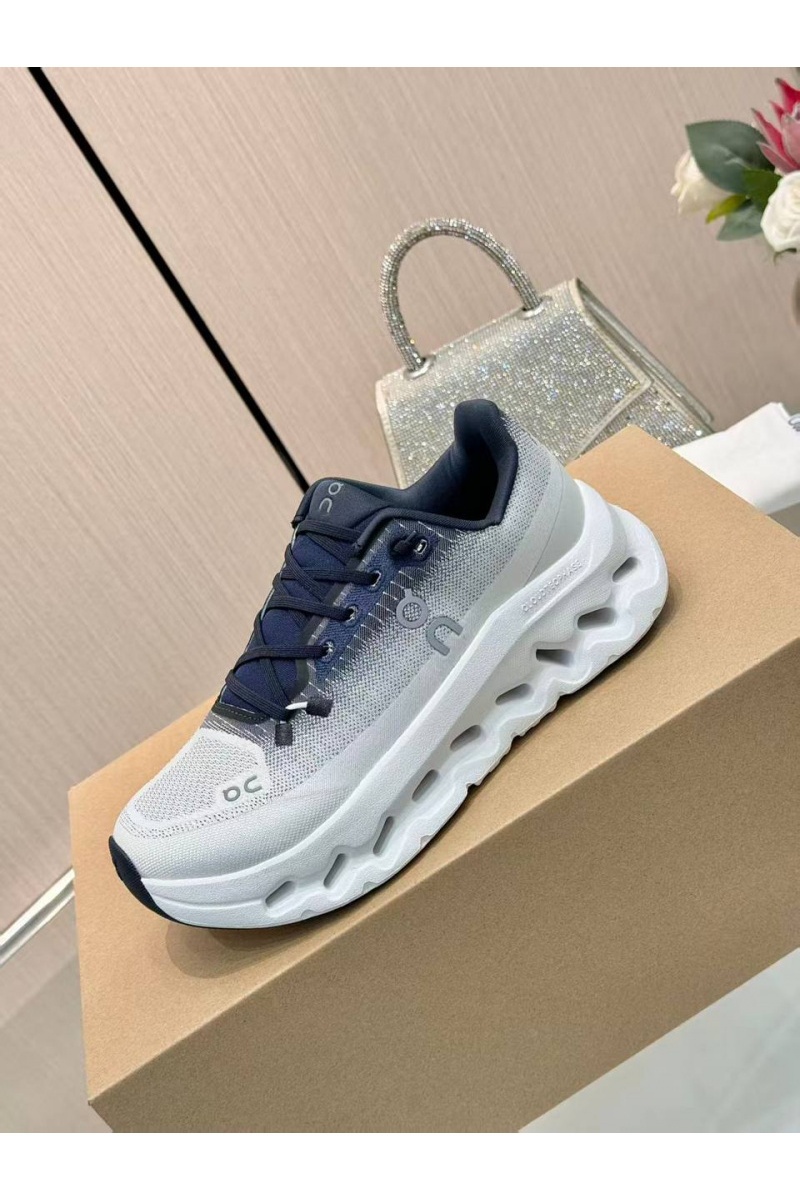 Designer Clothing Женские кроссовки On Cloudtilt premium
