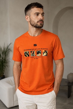 Оранжевая оверсайз футболка