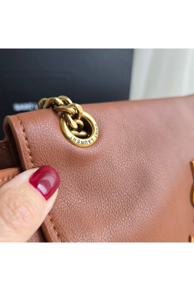Yves Saint Laurent Кожаная сумка Kate 25x14 см