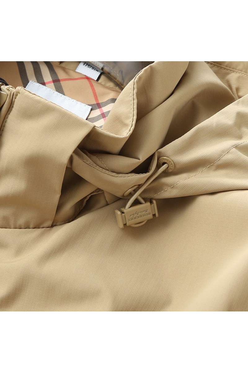 Burberry Мужская бежевая ветровка 