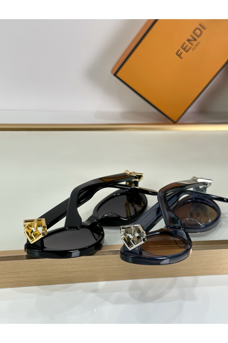 Fendi Солнцезащитные очки 