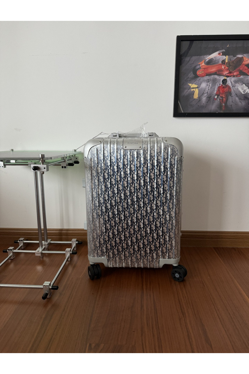 Rimowa Чемодан Aluminum Gradient S Premium 53x37x22 см