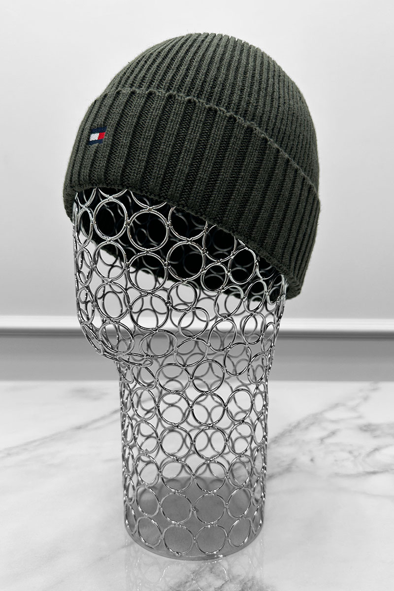 Tommy Hilfiger Шапка цвета хаки essential flag 