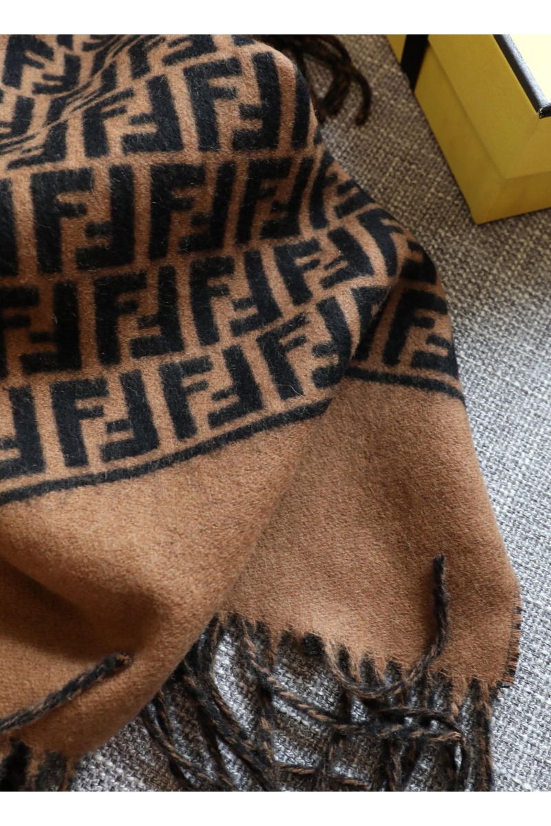 Fendi Шарф Roma premium 140x140 см