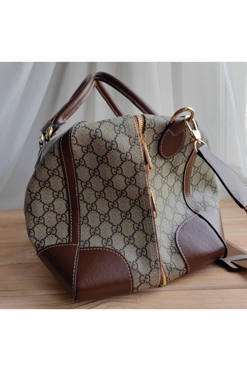 Gucci Дорожная сумка Interlocking G Duffle Bag in Beige 40x25 см