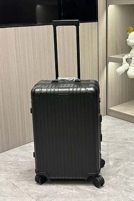 Чемодан Aluminum M Premium 66x43x27 см