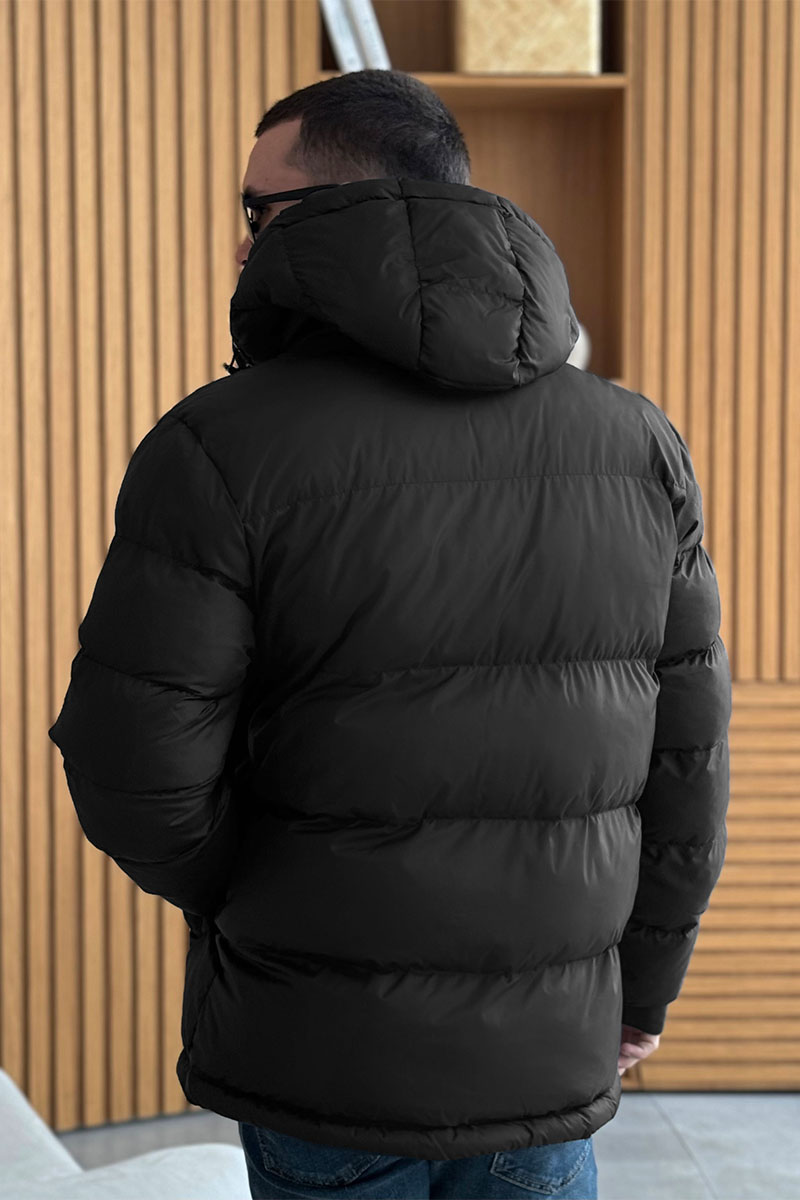 Emporio Armani EA7 Мужская куртка чёрного цвета 