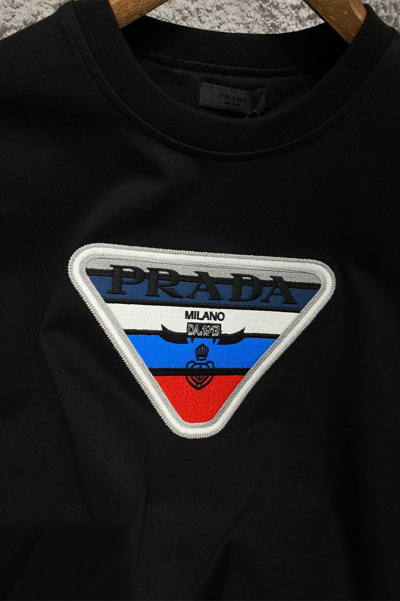 Prada Чёрная оверсайз футболка
