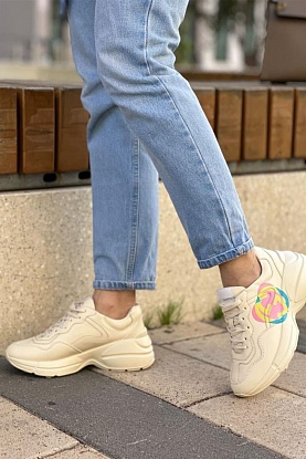 Женские кожаные кроссовки Rhyton Heart - Beige