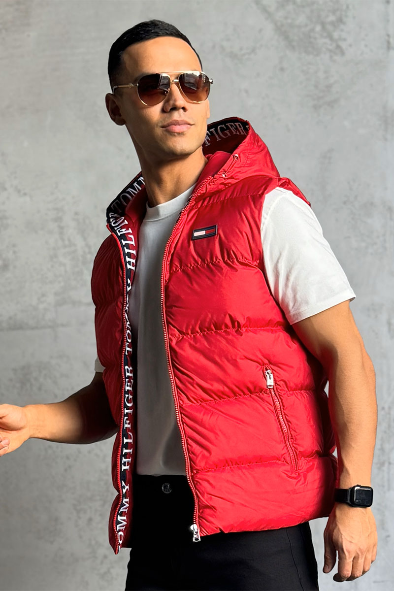 Tommy Hilfiger Мужской жилет красного цвета 