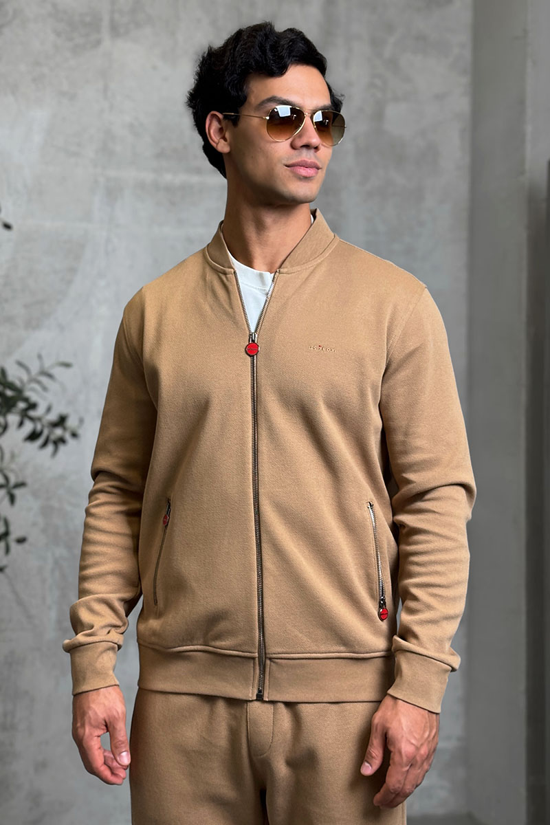 Kiton Спортивный костюм бежевого цвета