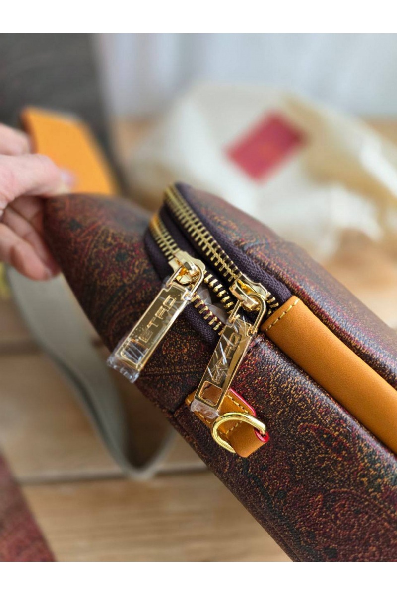 Etro Кожаная сумка Sling с узором пейсли 28x18 см