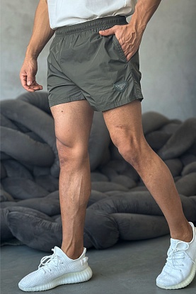 Мужские зелёные шорты logo-plaque 