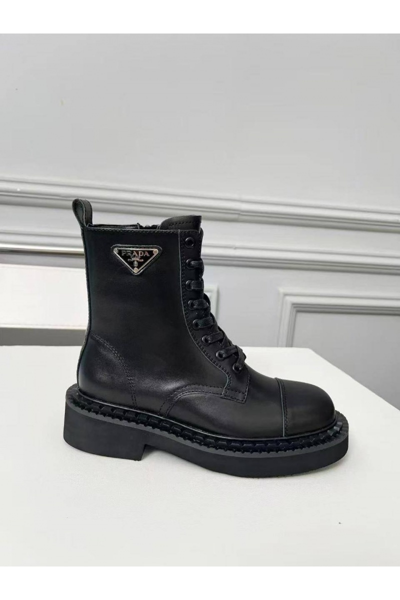 Prada Женские кожаные ботинки 