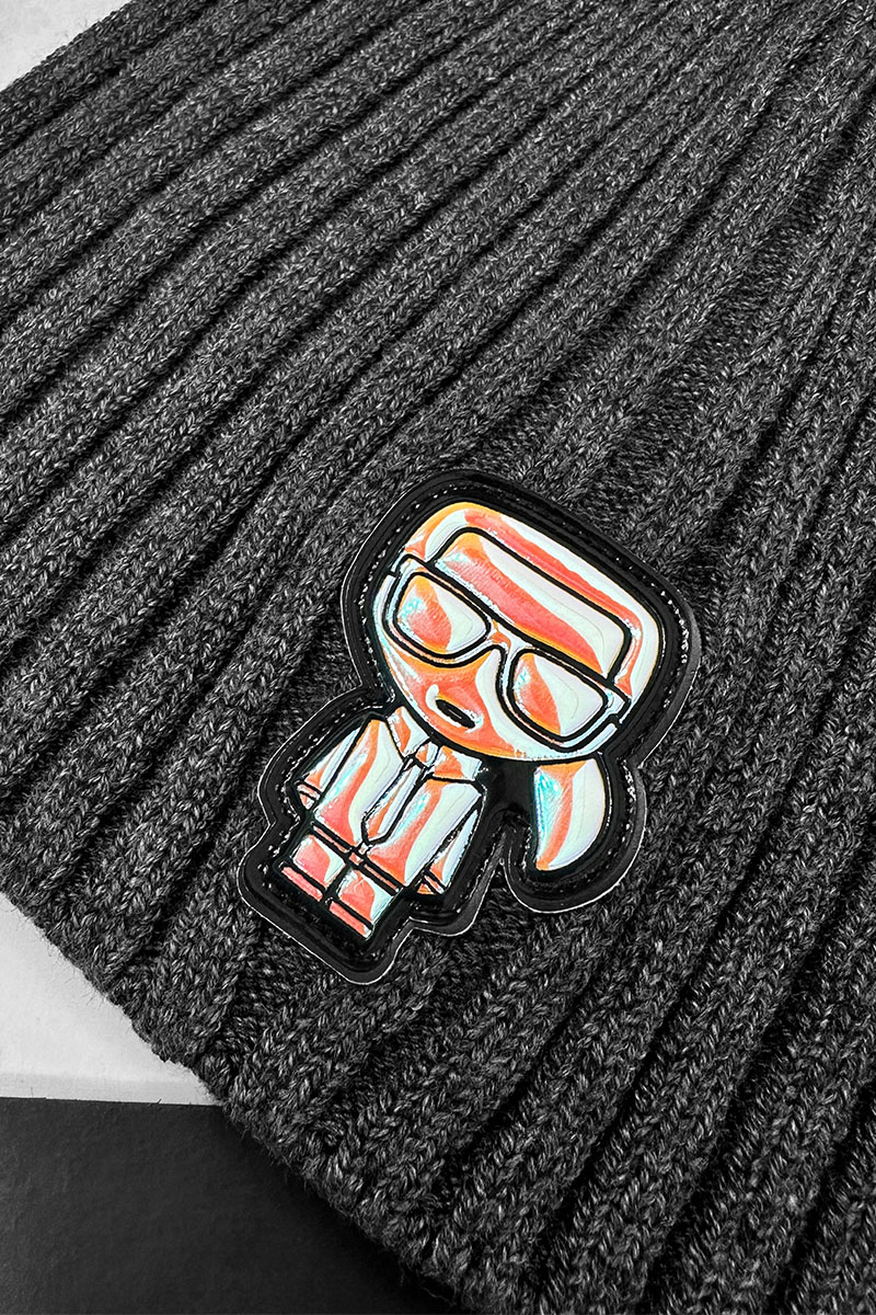 Company КL Мужская шапка серого цвета logo-patch