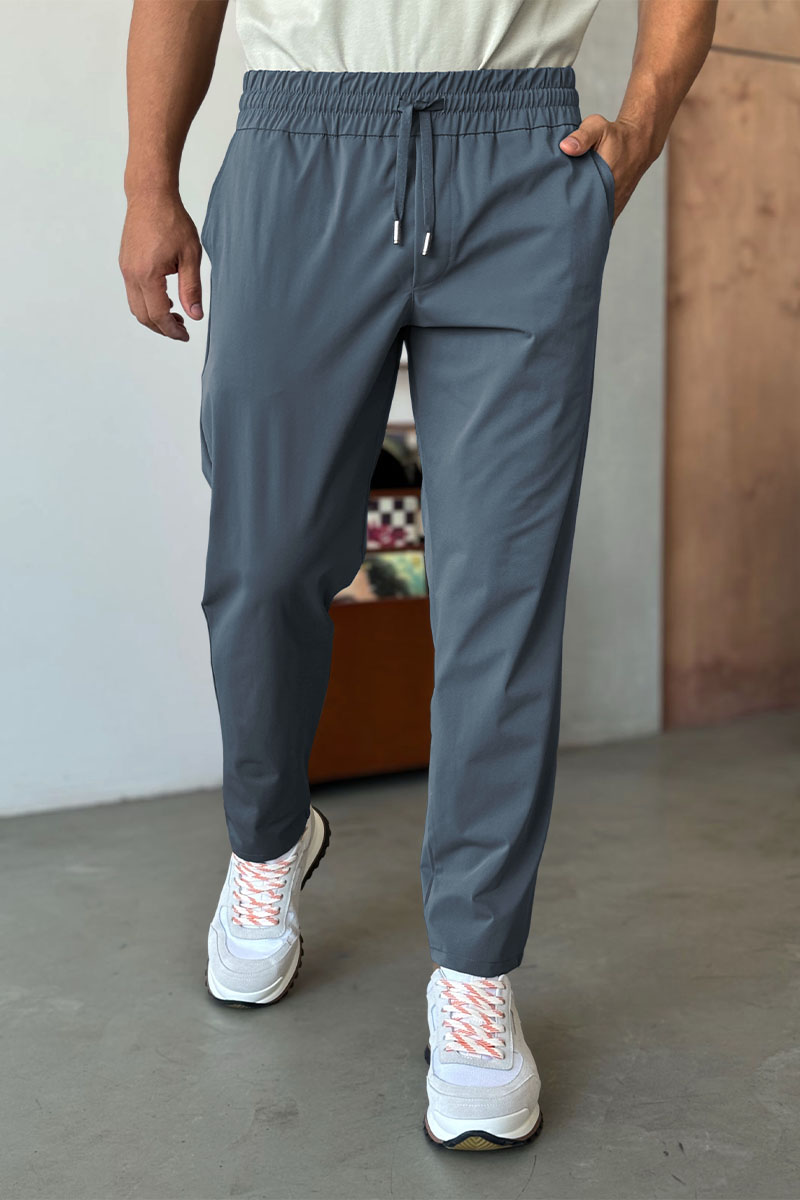 Prada Мужские штаны серого цвета