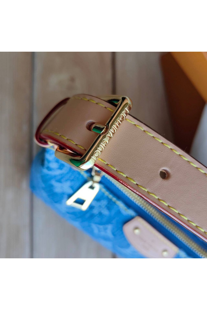 Lоuis Vuittоn Женская сумка-хобо Hills Pochette 22x11 см