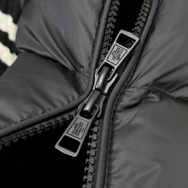 Moncler Мужская вязаная куртка logo-patch - Black