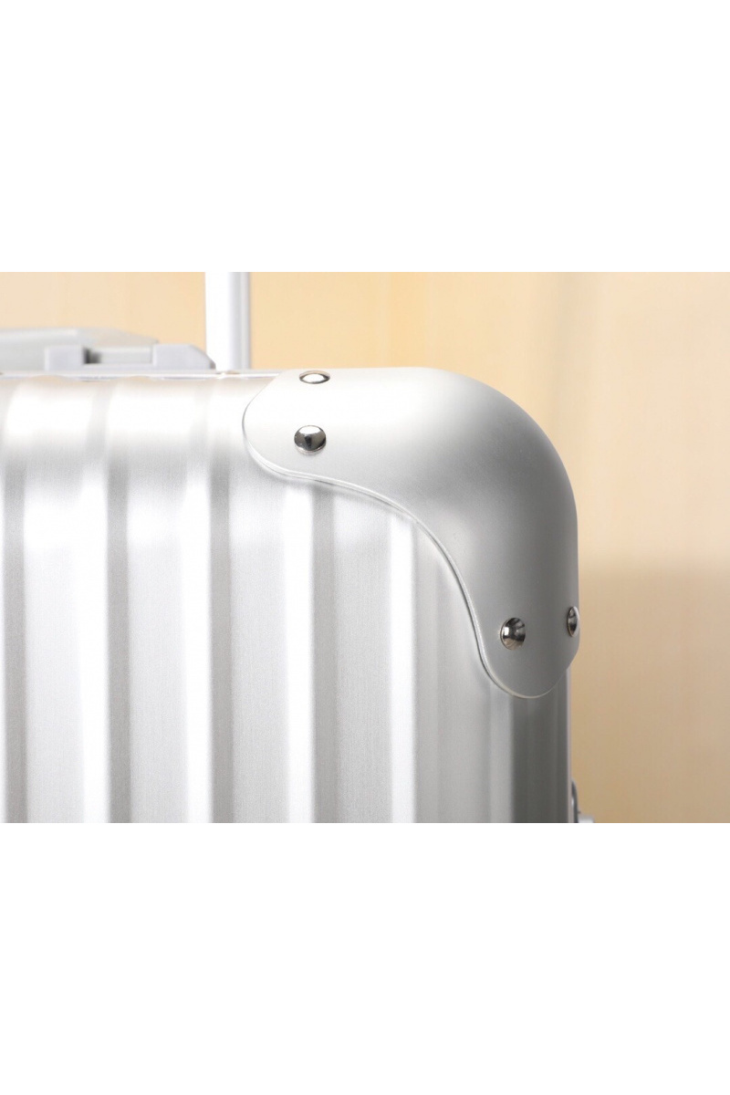 Rimowa Чемодан Aluminum Trunk Premium 77x42x36 см